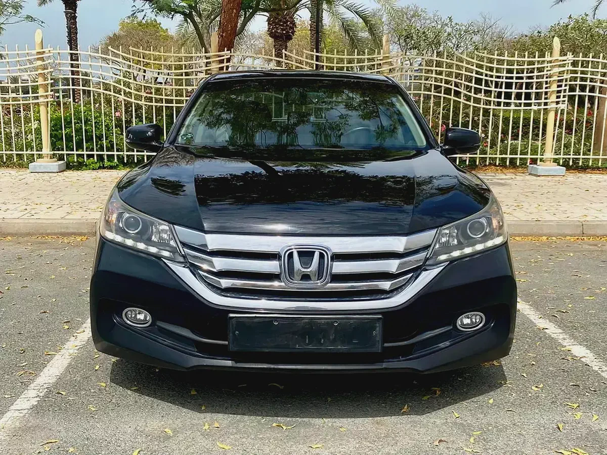 2015 HONDA ACCORD 2.4L FULL OPTION || GCC || ORIGINAL PAINT || FULL AGENCY SERVICE
