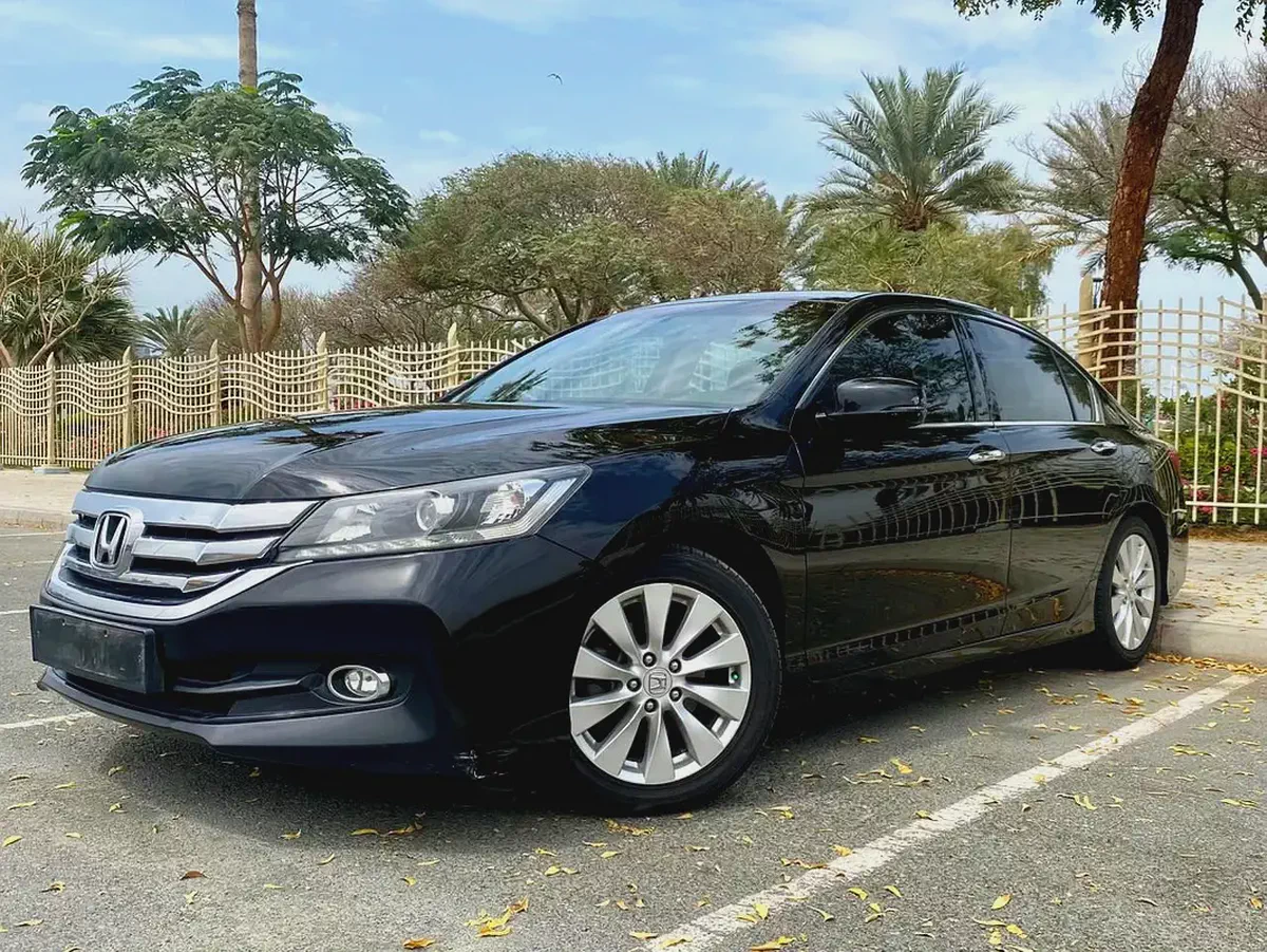 2015 HONDA ACCORD 2.4L FULL OPTION || GCC || ORIGINAL PAINT || FULL AGENCY SERVICE-2-2