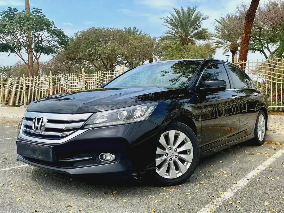 2015 HONDA ACCORD 2.4L FULL OPTION || GCC || ORIGINAL PAINT || FULL AGENCY SERVICE-4-4