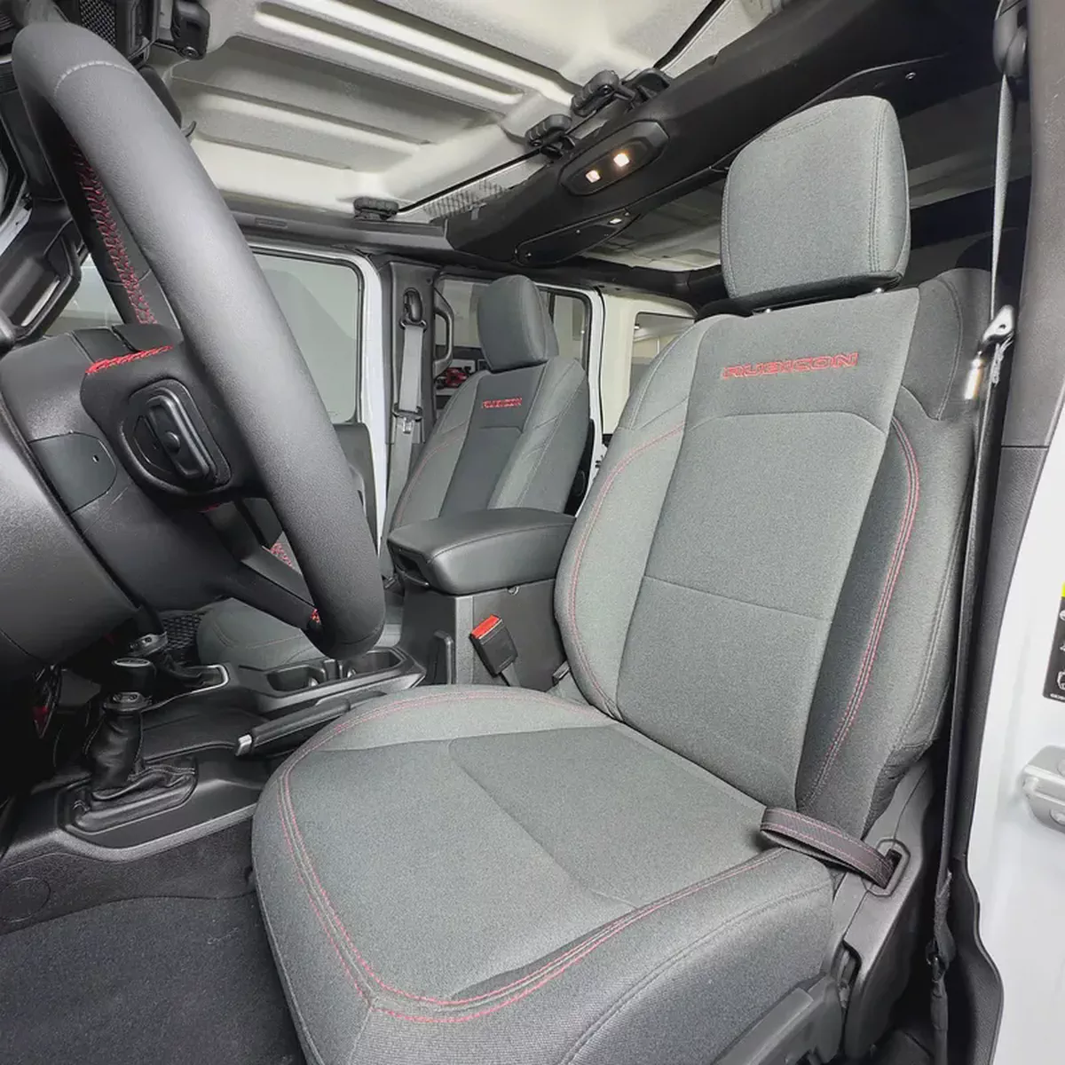 2025 Jeep Wrangler Rubicon V4-7-7