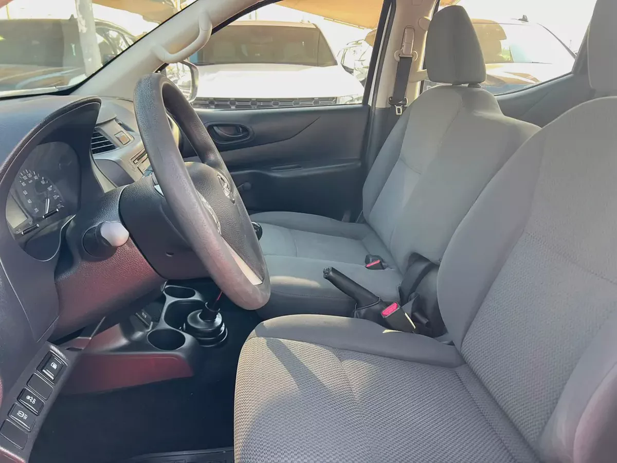 2022 Nissan Navara | Manual | 4X2 | GCC | Accident free | Ref#1087-7-7