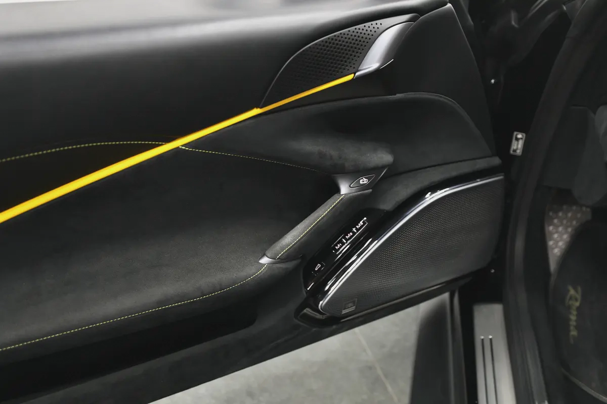 Ferrari Roma Standard-11-11
