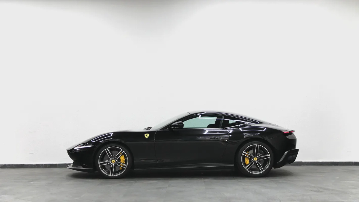 Ferrari Roma Standard-2-2