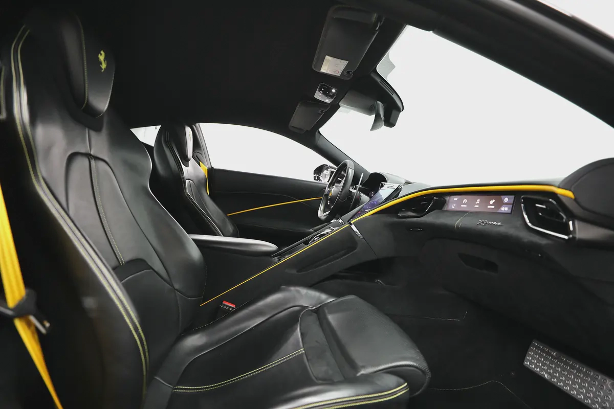 Ferrari Roma Standard-8-8