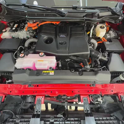 2025 Toyota Tundra Capstone hybrid-16