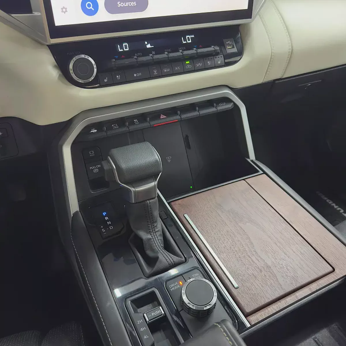 2025 Toyota Tundra Capstone hybrid-11-11