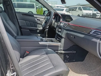 Mercedes-Benz E 300, 2014, Korean Specs-7
