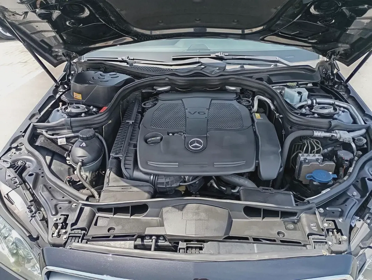 Mercedes-Benz E 300, 2014, Korean Specs-11-11