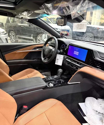 2026 TOYOTA CAMRY LUMIERE RED HEV 2.5L HYBRID-5