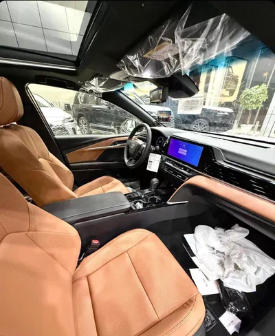 2026 TOYOTA CAMRY LUMIERE RED HEV 2.5L HYBRID-11