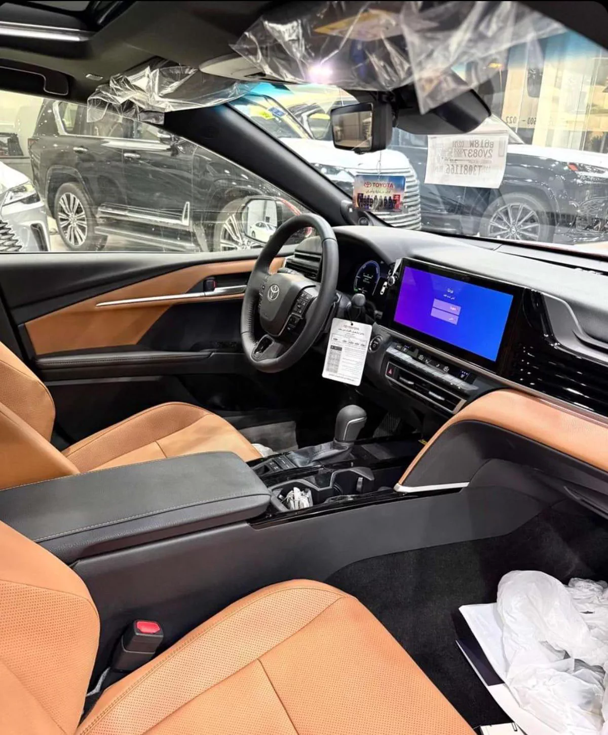 2026 TOYOTA CAMRY LUMIERE RED HEV 2.5L HYBRID-5-5