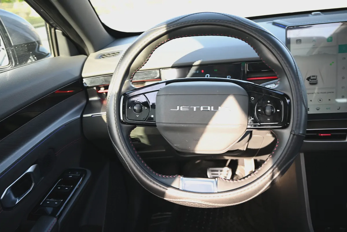 0% DP - GCC SPECS - FREE WARRANTY SERVICE - JETOUR DASHING 2025 - LUXURY EDITION-9-9