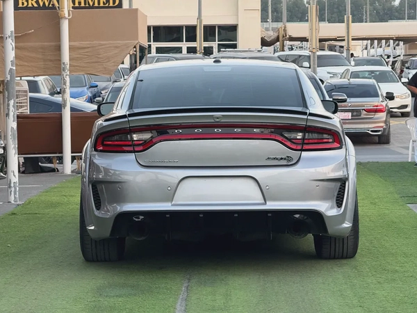 DODGE CHARGER R/T HEMI 5.72018 FULL OPTION GCC