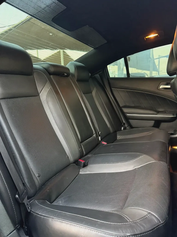 DODGE CHARGER R/T HEMI 5.72018 FULL OPTION GCC