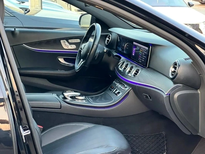 Mercedes benz E300 Model 2019-4