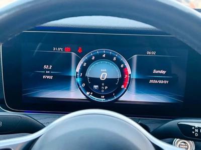Mercedes benz E300 Model 2019-11