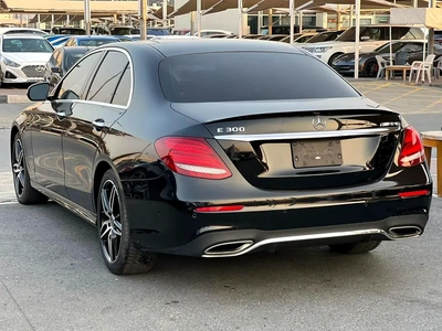 Mercedes benz E300 Model 2019-16