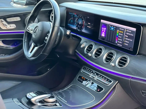 Mercedes benz E300 Model 2019