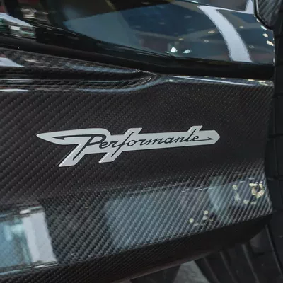 2024  LAMBORGHINI URUS PERFORMANTE ( BRAND NEW )-17