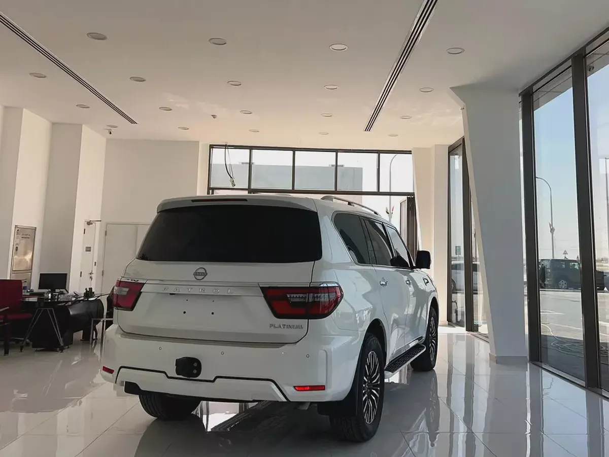 NISSAN PATROL PLATINUM SE 2023 نيسان باترول-17-17