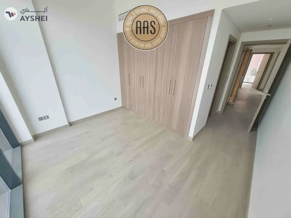 Corner Unit • Spacious Layout • Next to Park • Chiller Free • For 145k