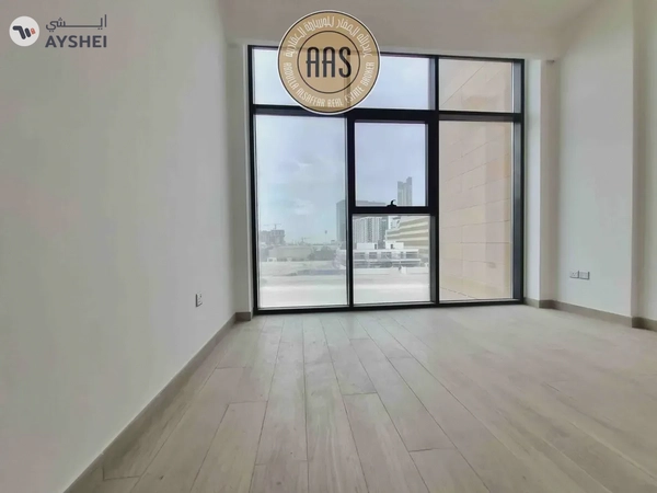 Corner Unit • Spacious Layout • Next to Park • Chiller Free • For 145k