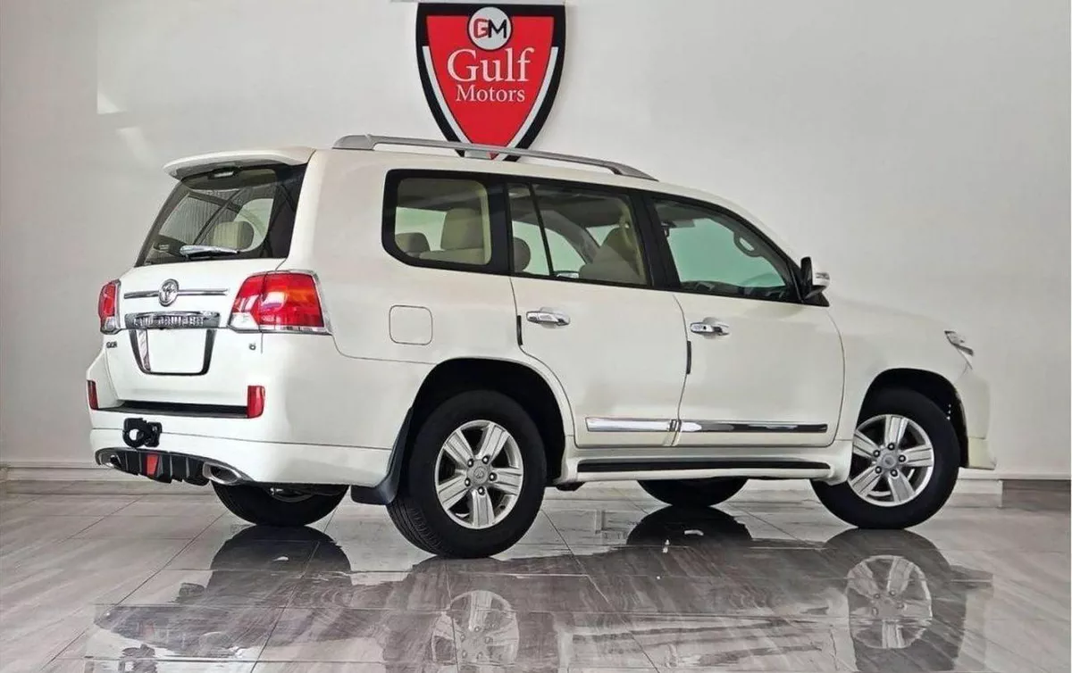 Toyota Land Cruiser GXR V6 4.6L-6CYL EXCELLENT CONDITION-3-0