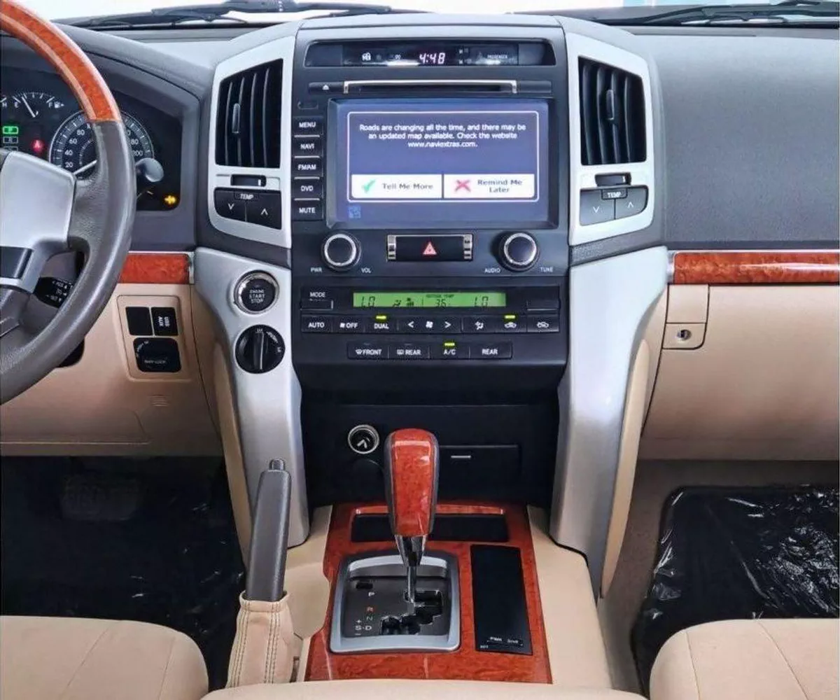 Toyota Land Cruiser GXR V6 4.6L-6CYL EXCELLENT CONDITION-7-0