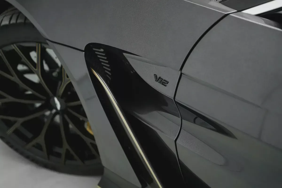 2023 ASTON MARTIN V12 VANTAGE-14-14