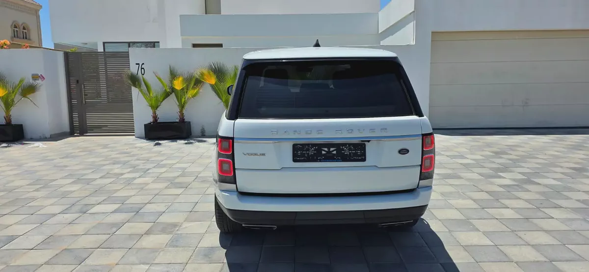 2019-Range Rover Vouge Supercharge-Excellent Condition-Full Service History-Bank Finance Available-9-9
