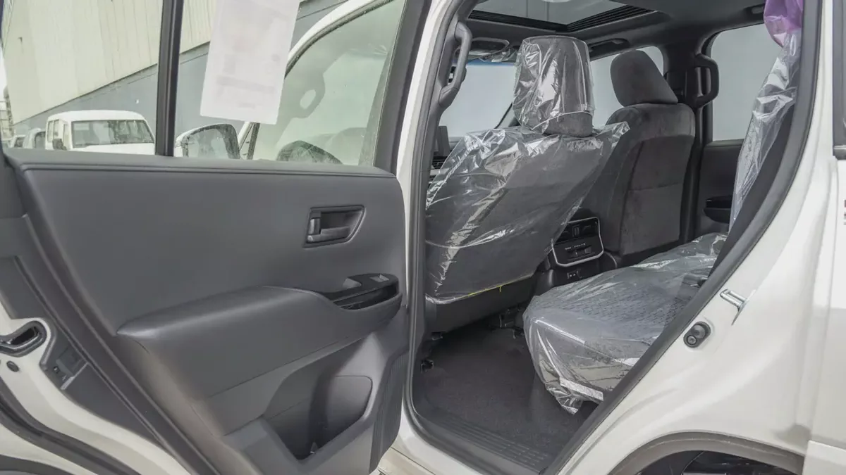 Toyota LC300 3.5L GXR TT Standard GCC 2026 Brand New For Export-19-19
