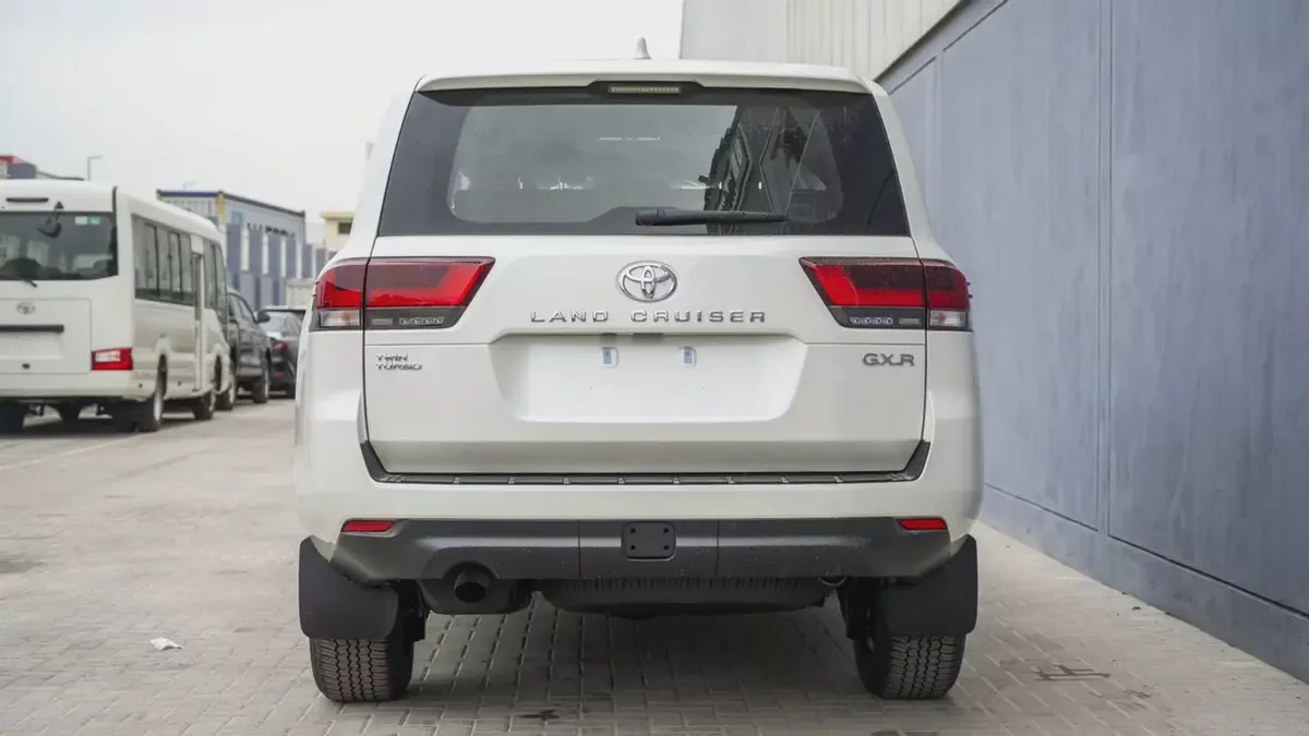 Toyota LC300 3.5L GXR TT Standard GCC 2026 Brand New For Export-2-2