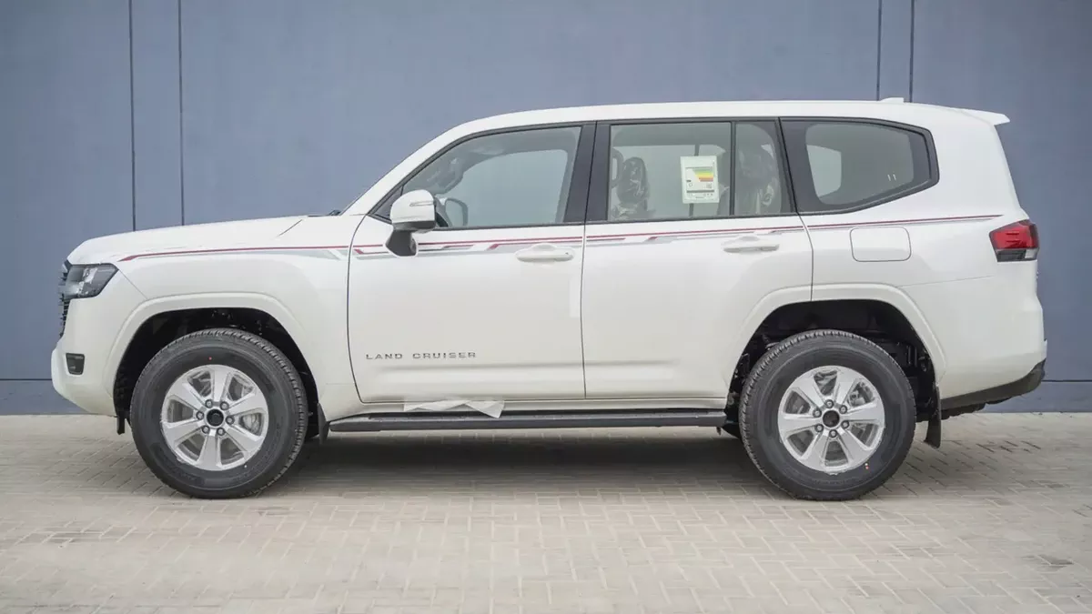 Toyota LC300 3.5L GXR TT Standard GCC 2026 Brand New For Export-3-3