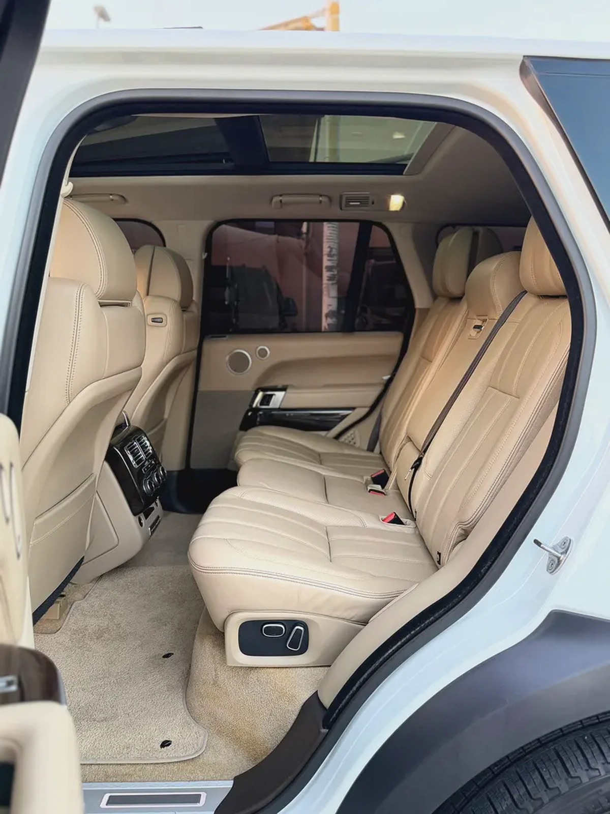 2015 Range Rover Vouge SE GCC Specs-10-10