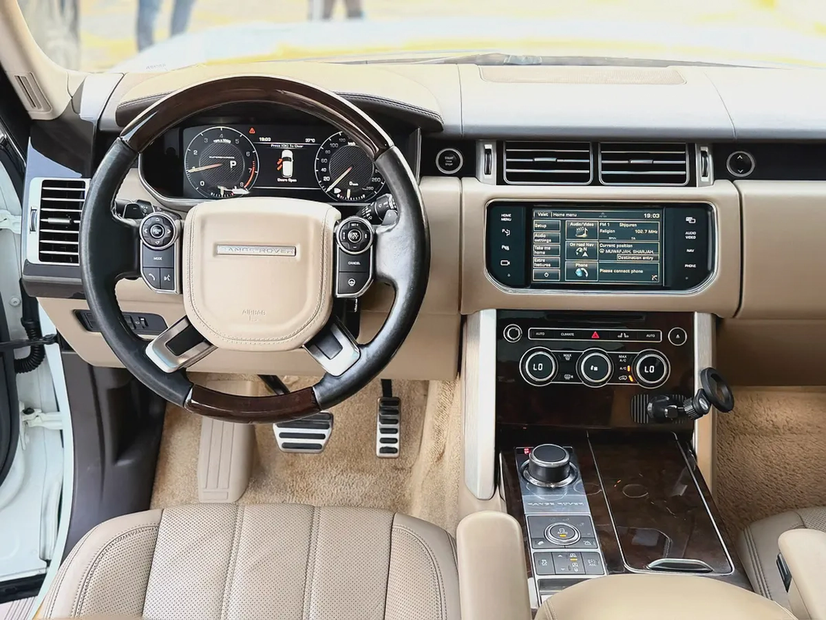 2015 Range Rover Vouge SE GCC Specs-7-7