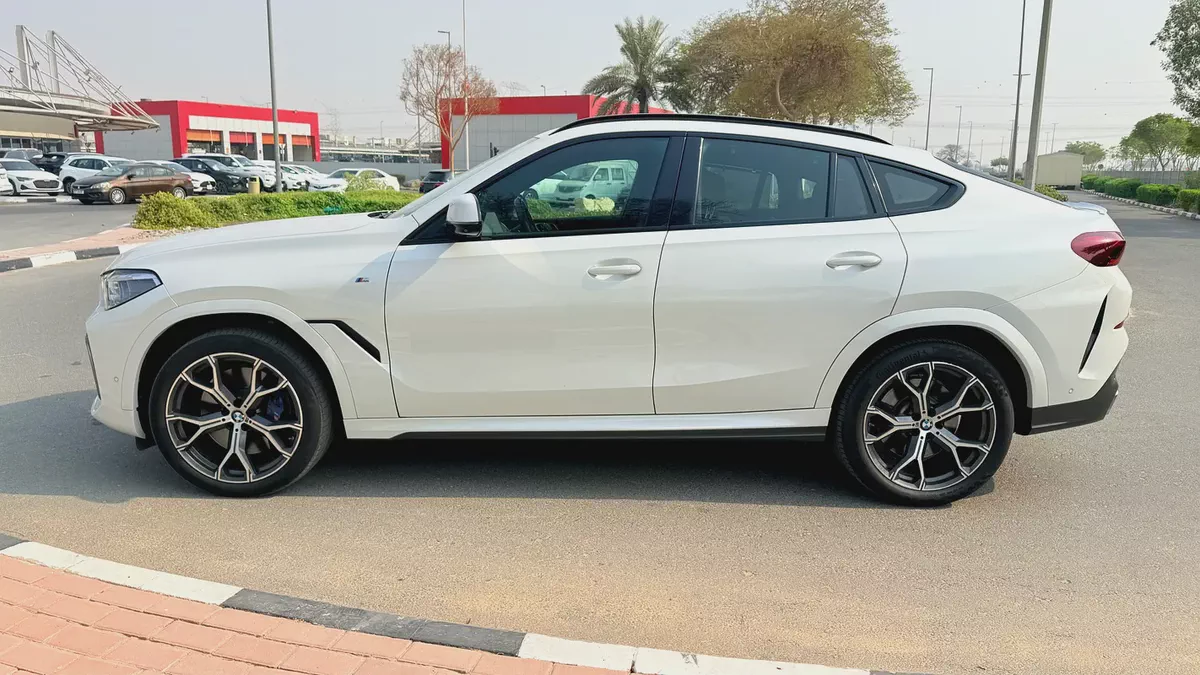 WARRANTY 1 YEAR / 20,000KMS | GCC | 3.0L M-SPORT | AED 2,833 PM-6-6
