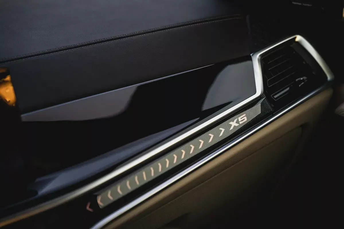 2026 BMW X5 xDrive40i Luxury + M Kit | GCC | Export Only | 2 Years Warranty | AED 335,000-12-12
