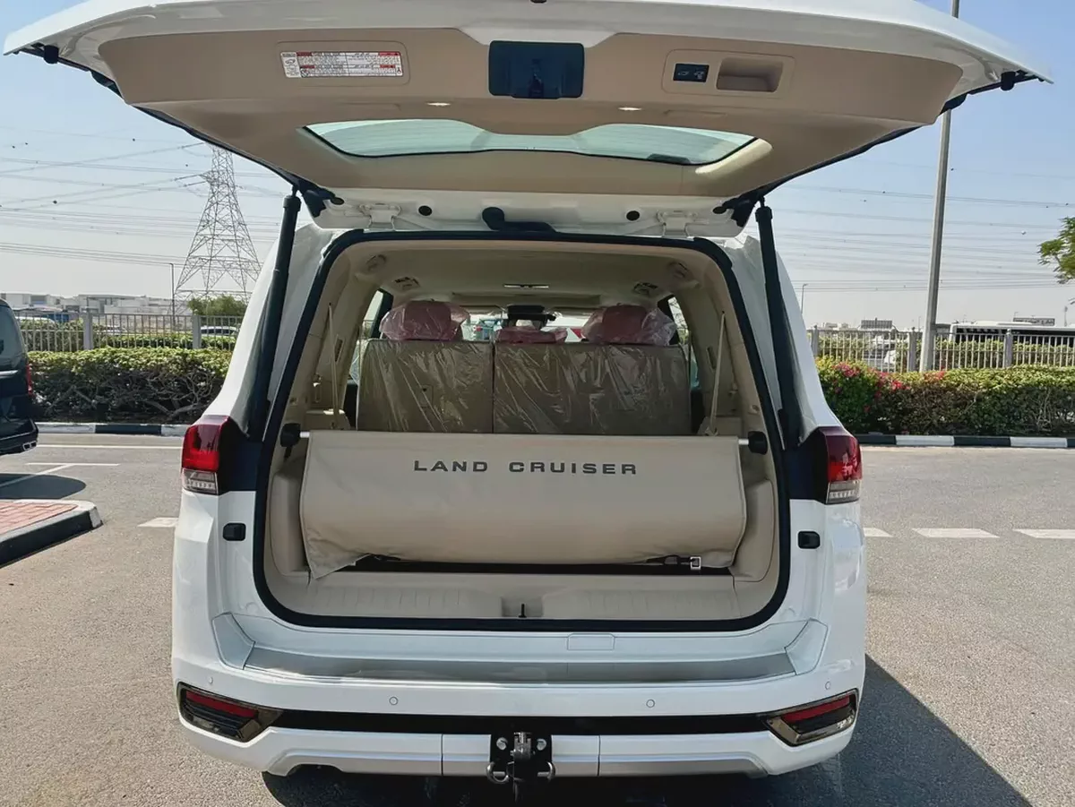 Brand New 2026 Toyota Land Cruiser VXR | GCC Specs | Zero Mileage-7-7
