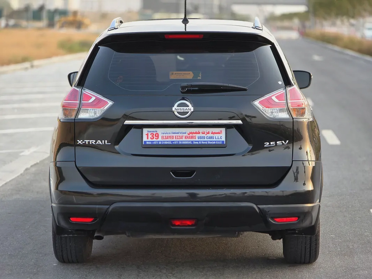 Nissan X-Trail 2017 SV | GCC Specs | Well Maintained-3-3