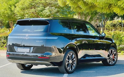 Lynk  Co 900 Ultra 2.0-3