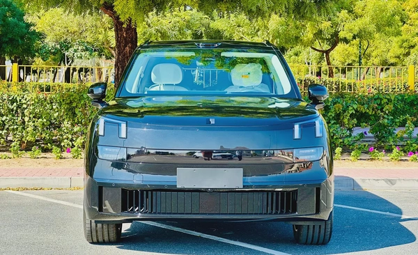 Lynk  Co 900 Ultra 2.0