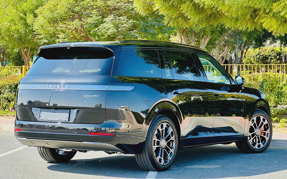 Lynk  Co 900 Ultra 2.0-3-3