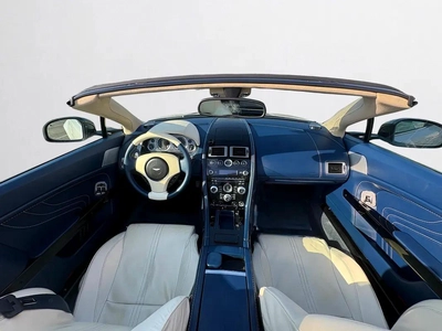 ASTON MARTIN VANTAGE S Cabriolet | 4.7L V8 | 2014 | GCC SPECS-14