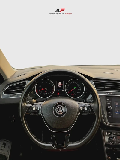 2018 Volkswagen Tiguan SEL 2.0L - Excellent Condition!-4