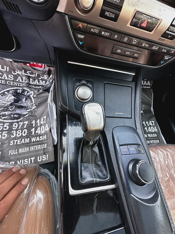 لكزس ES350 2026 خليجى فل اوبشن لا تحتاج اى مصروف نهائى محركات وكاله
