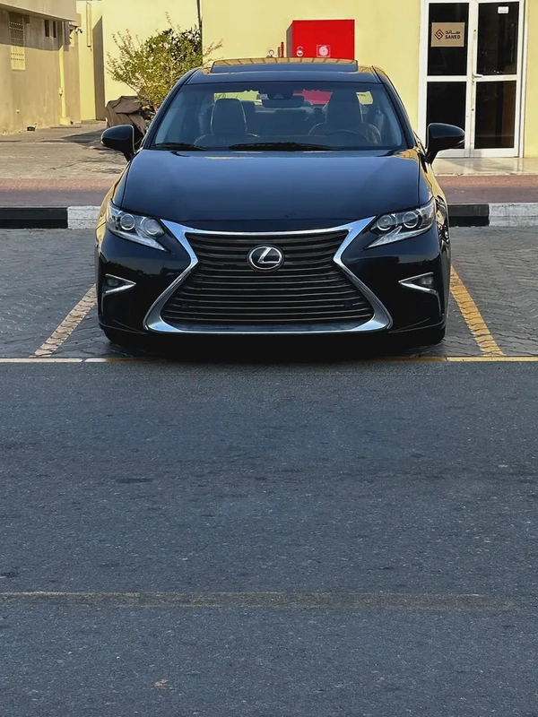 لكزس ES350 2026 خليجى فل اوبشن لا تحتاج اى مصروف نهائى محركات وكاله