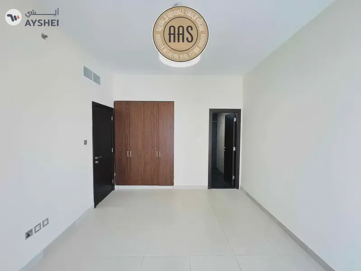 Best Deal || Luxurious 2 Bedroom Hall || Close To City Walk-12-12