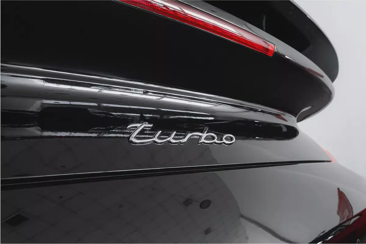 CASH ONLY: 409,000 AED | 2010 Porsche 997.2 911 Turbo-16-16