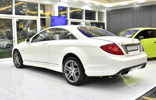 Mercedes Benz CL63 AMG ( 2011 Model ) in White Color GCC Specs
