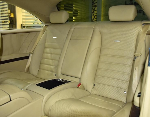 Mercedes Benz CL63 AMG ( 2011 Model ) in White Color GCC Specs
